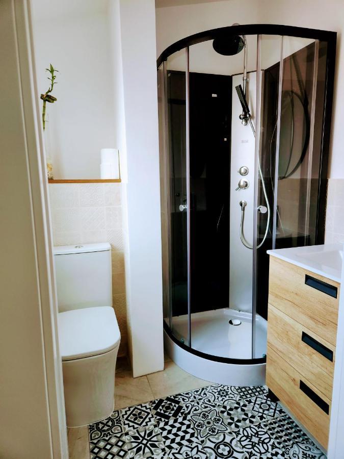 Hotel Estudio Con Terraza Badalona Exterior foto