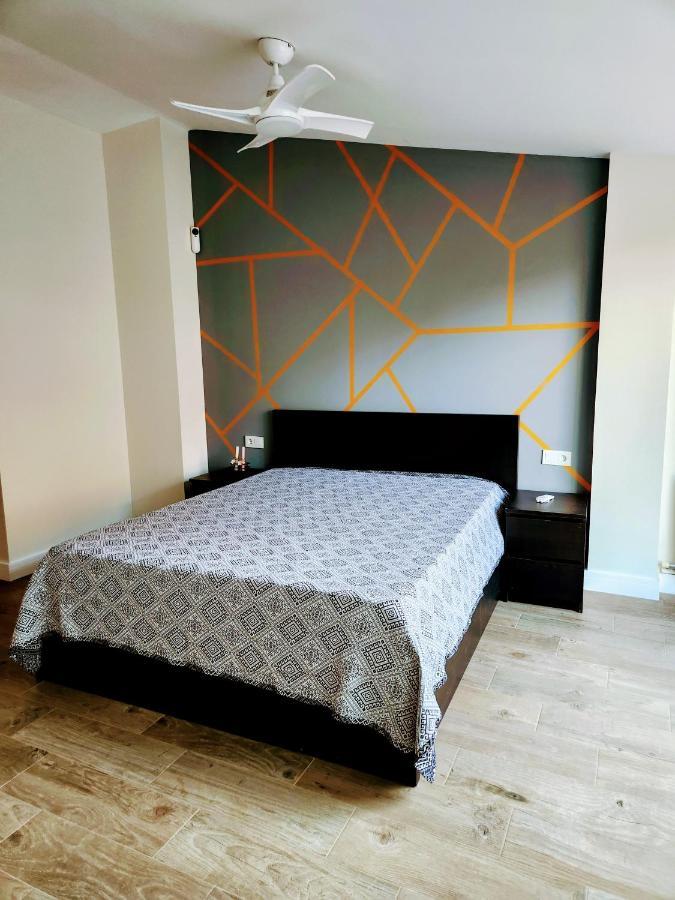 Hotel Estudio Con Terraza Badalona Exterior foto
